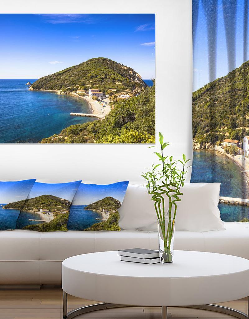 DesignQ Blue Seashore at Elba Island - Extra Large Seashore Canvas Art