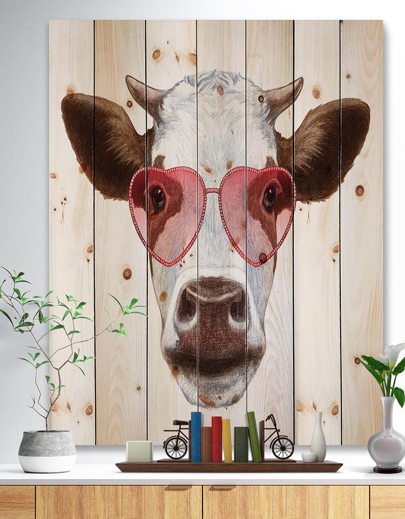 DesignQ Cow with Red Heart Glasses - Animal Print on Natural Pine Wood