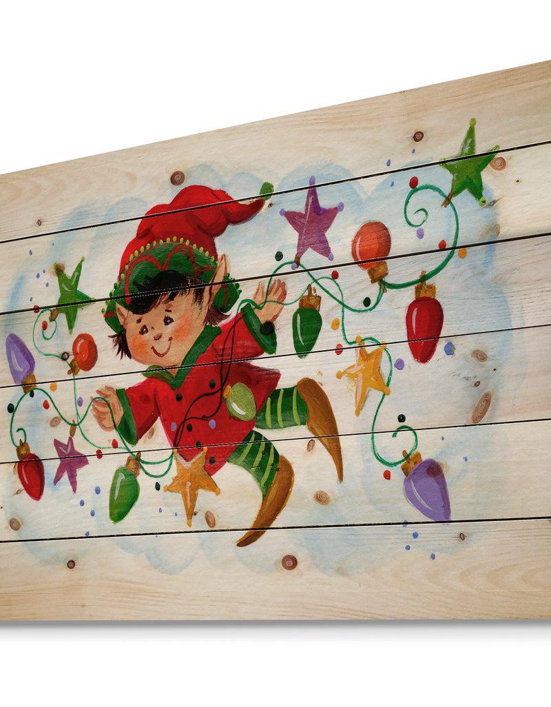 DesignQ Cute Elf With Christmas Lights - Print On Natural Pine Wood