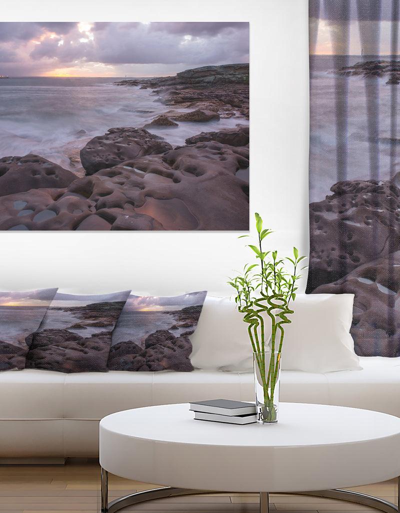 DesignQ Dark Australian Seashore With Large Rocks - Large Seashore Canvas Print