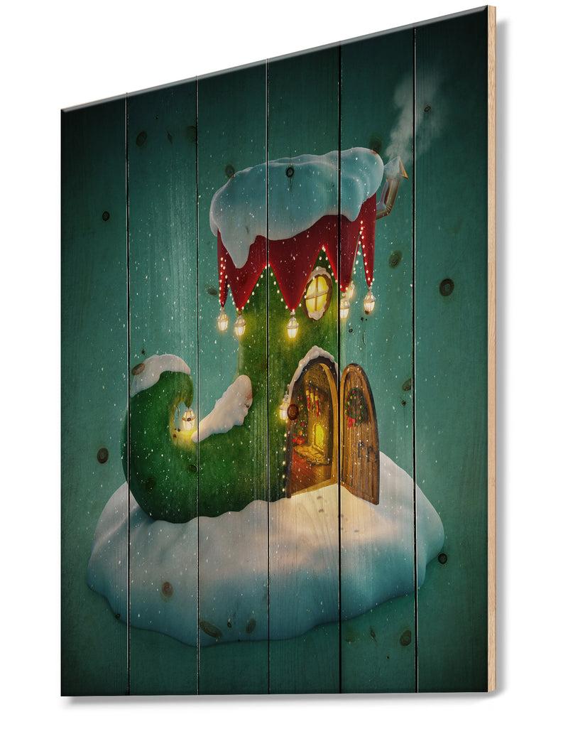 DesignQ Elf Shoe House On Snow Christmas Island - Print On Natural Pine Wood
