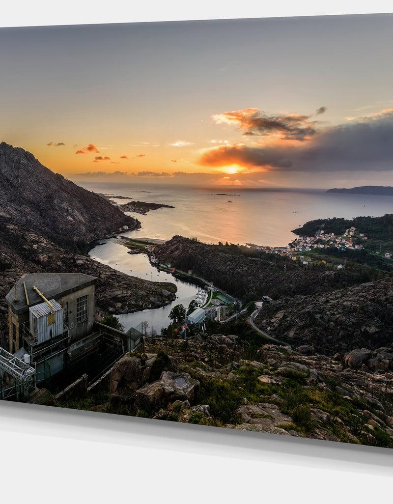 DesignQ Ezaro Panorama Galicia Spain - Landscape Wall Artwork