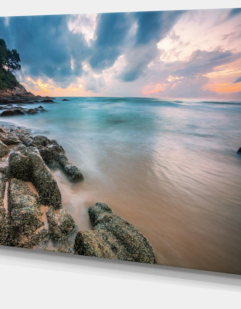 DesignQ Gloomy Tropical Sunset Beach - Extra Large Seascape Art Canvas
