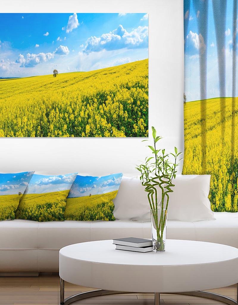 DesignQ Lone Tree in Blooming Cozla Park - Contemporary Landscape Canvas Art