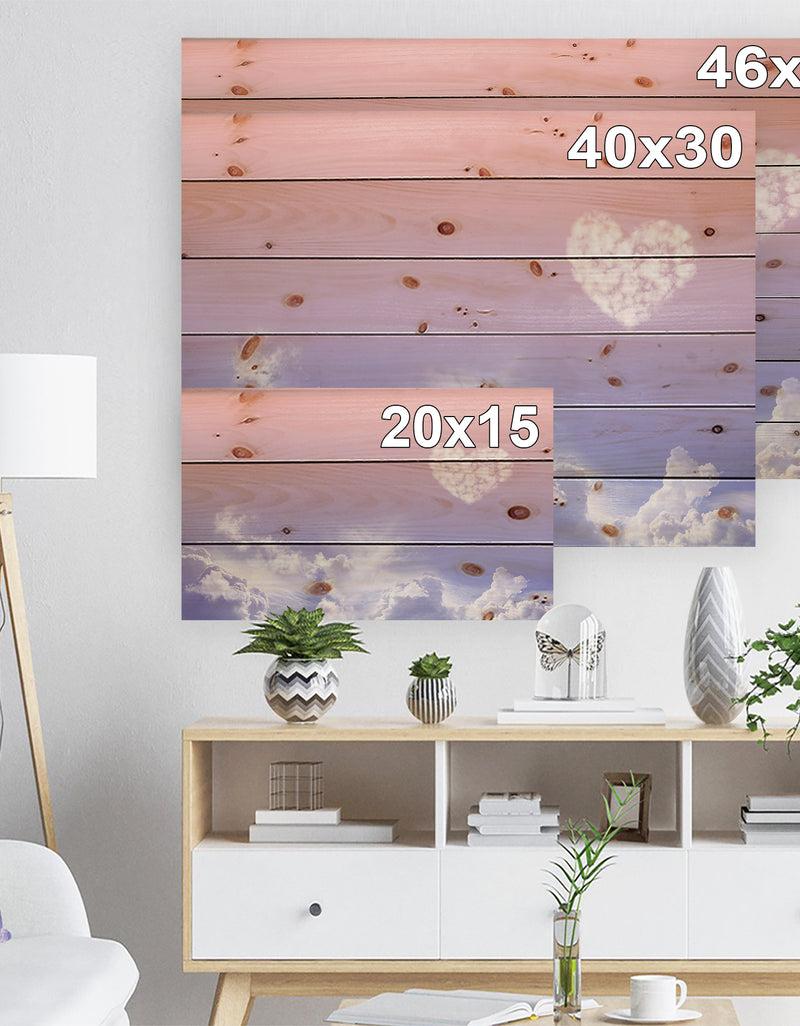 DesignQ Love Is In The Air - Digital Print On Natural Pine Wood