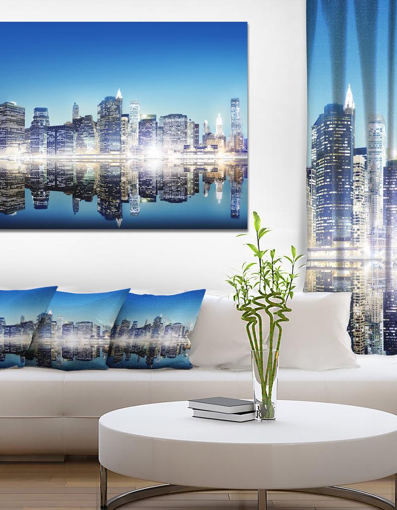 DesignQ Skyscraper on New York City - Cityscape Canvas Wall Art