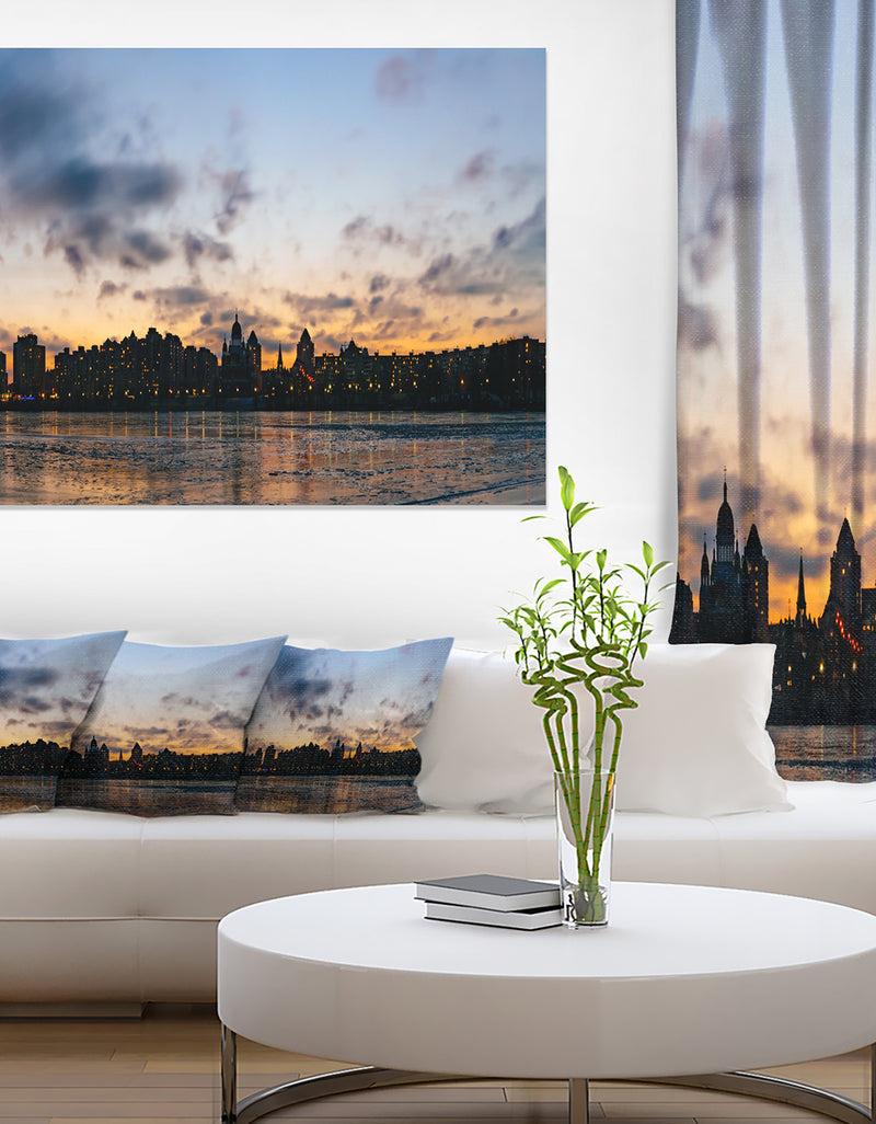 DesignQ Sunset with Clouds in Kiev Panorama - Cityscape Artwork Canvas
