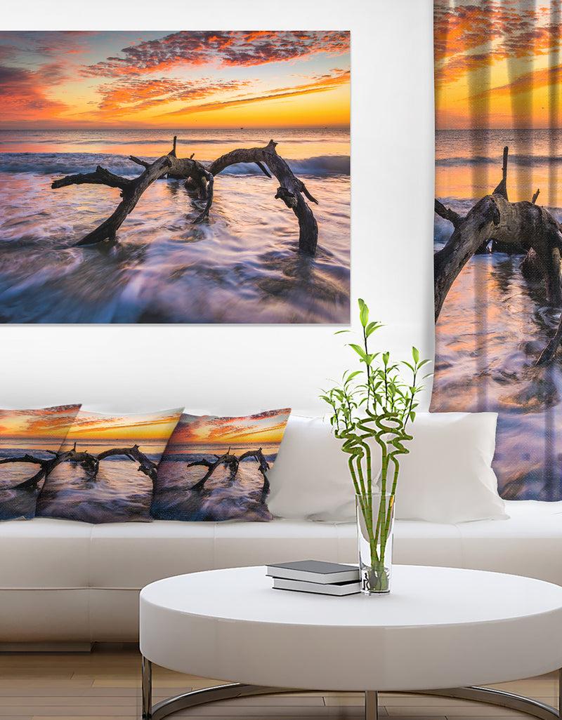 DesignQ Tree and Waves in the Atlantic Ocean - Seashore Canvas Wall Art