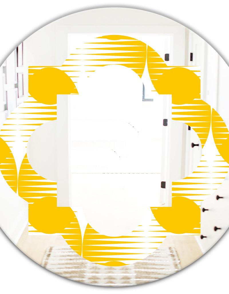 DesignQ Abstract Retro Geometric Pattern IV - Modern Round Or Oval Wall Mirror - Quatrefoil