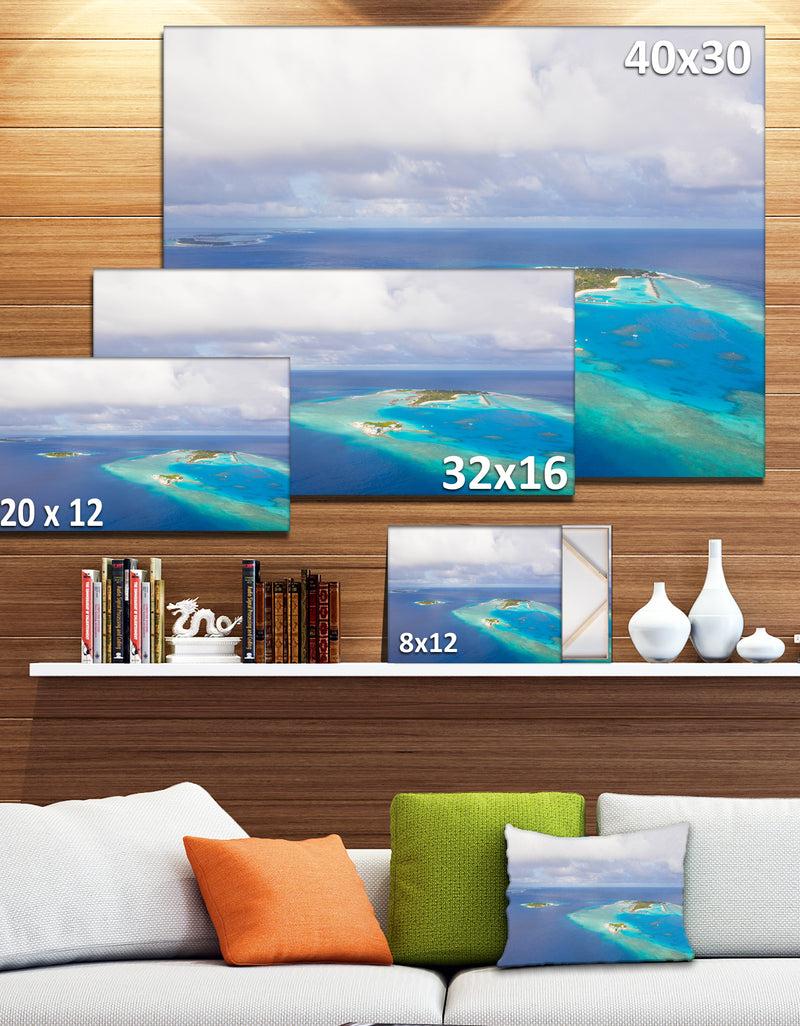 DesignQ Aerial View Of Maldives Island - Modern Seascape Canvas Artwork