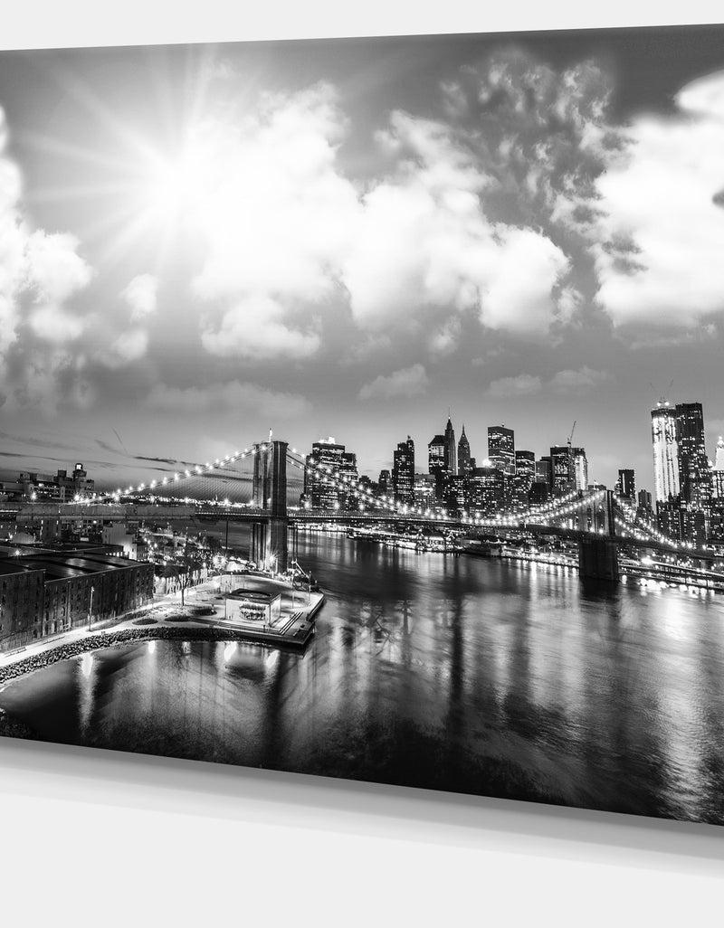 DesignQ Amazing Night In New York City - Cityscape Photo Canvas Print