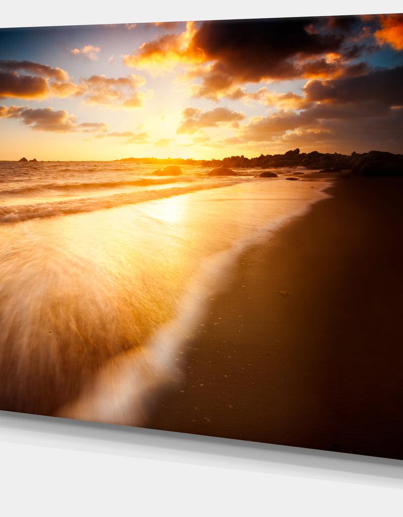 DesignQ Amazing Sunrise Over Australian Beach Contemporary Seascape Art Canvas