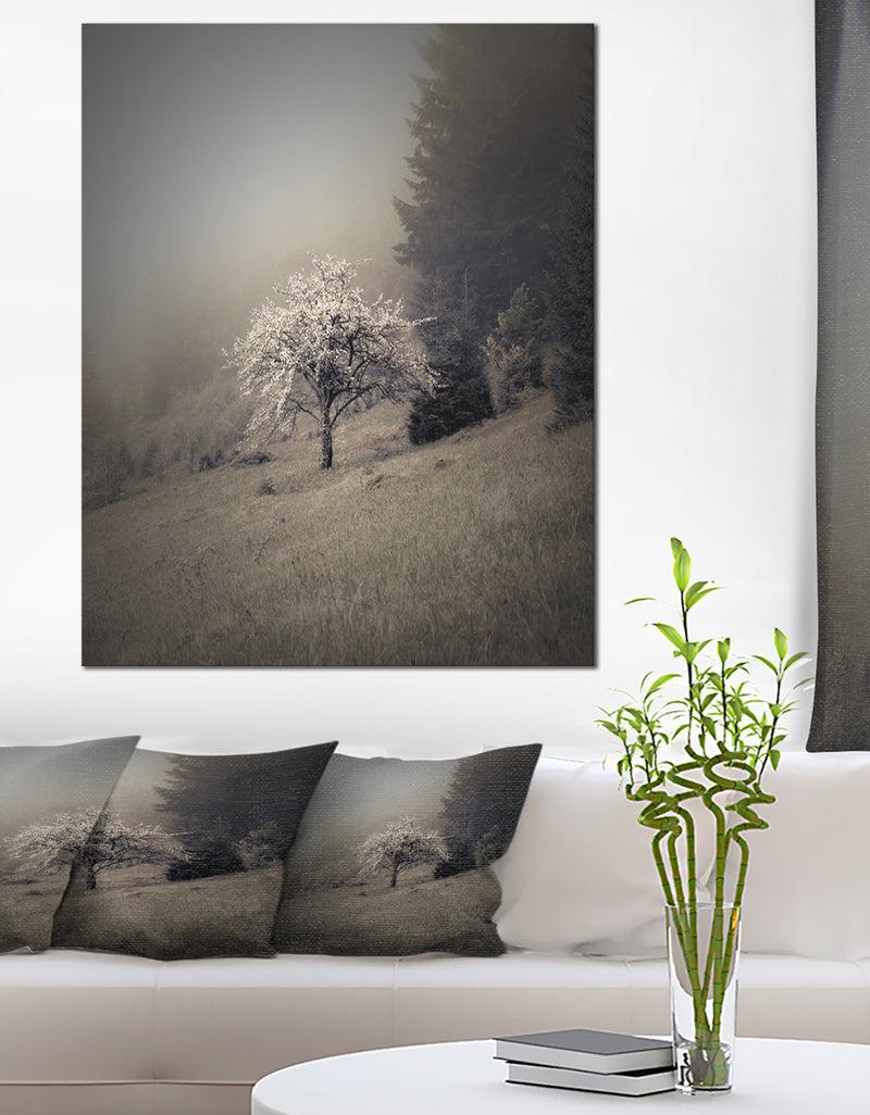 DesignQ Apple Tree Vintage Style - Landscape Photo Canvas Art Print