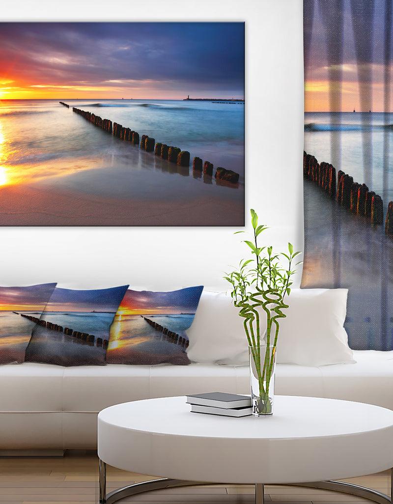 DesignQ Baltic Sea Poland Beach - Photography Canvas Art Print