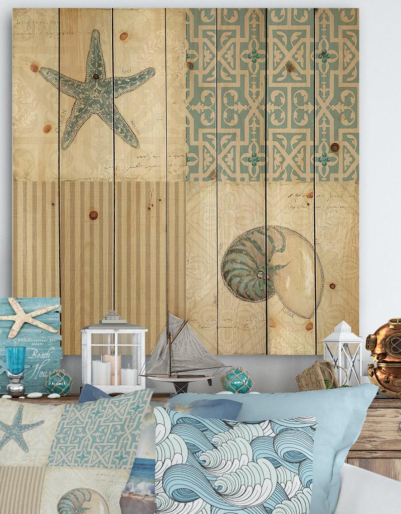 DesignQ Beach Treasures Collage II - Traditional Bathroom Print on Natural Pine Wood