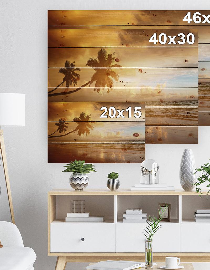 DesignQ Beautiful Palms At The Caribbean Beach - Seascape Print On Natural Pine Wood