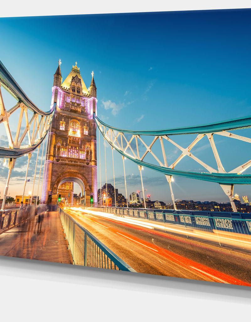 DesignQ Beautiful View Of Tower Bridge London - Cityscape Canvas Print