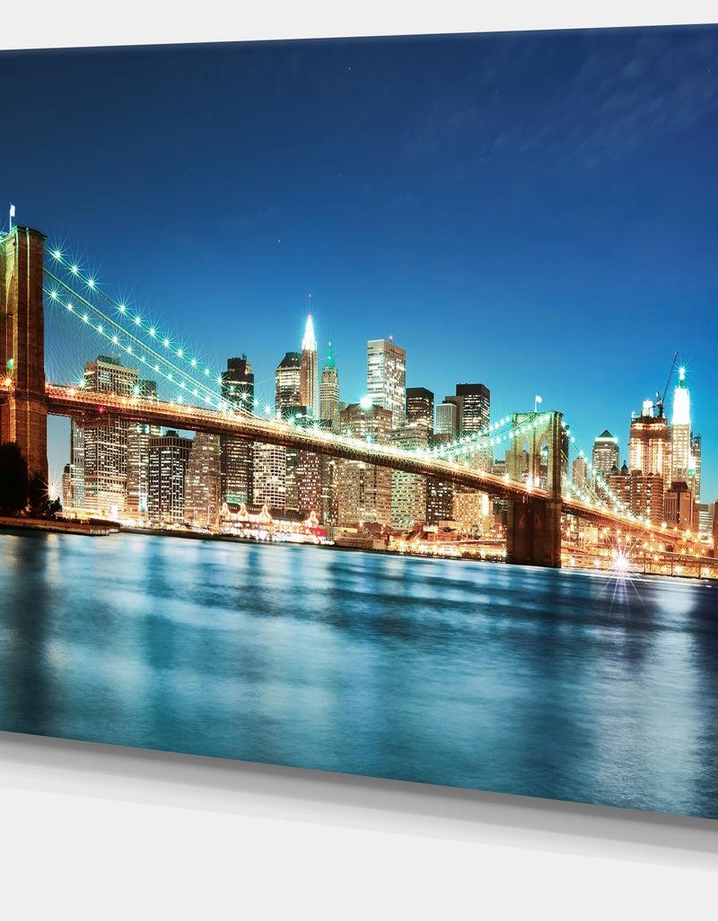 DesignQ Big Apple New York - Cityscape Photo Canvas Print