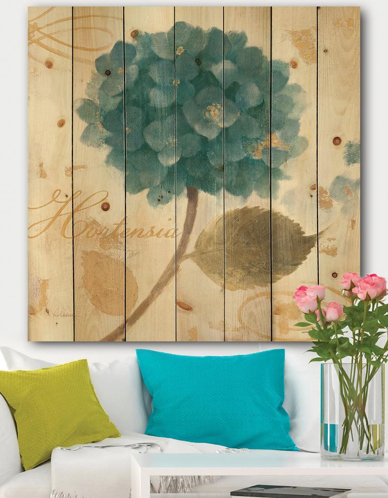 DesignQ Blue Cottage Flower Hydrangea I - Farmhouse Print on Natural Pine Wood