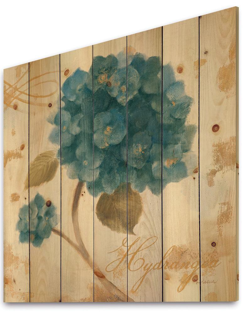 DesignQ Blue Cottage Flower Hydrangea II - Farmhouse Print On Natural Pine Wood