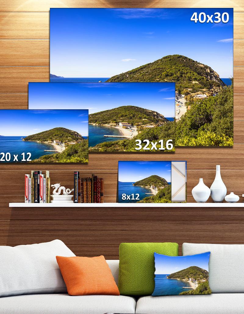 DesignQ Blue Seashore At Elba Island - Extra Large Seashore Canvas Art