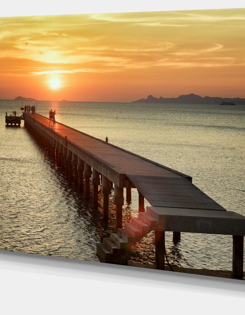 DesignQ Boat Pier At Sunset - Bridge And Pier Canvas Wall Art