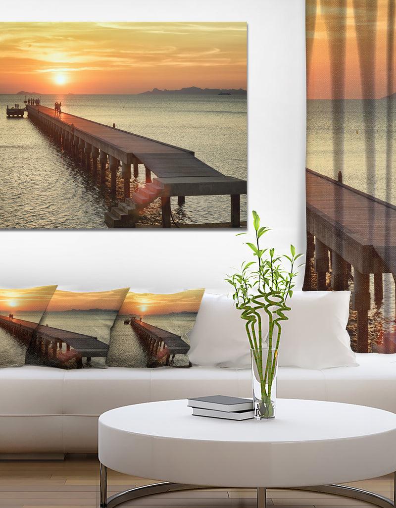 DesignQ Boat Pier at Sunset - Bridge and Pier Canvas Wall Art