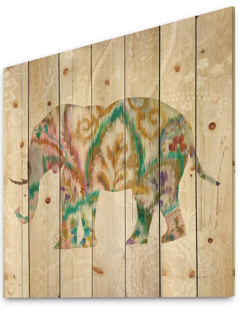 DesignQ Boho Paisley Elephant II VII - Bohemian & Eclectic Print On Natural Pine Wood