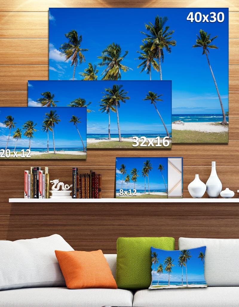 DesignQ Bright And Clear Tropical Beach - Extra Large Seascape Art Canvas