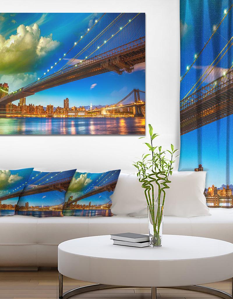 DesignQ Brooklyn Bridge with Cloud in Sky - Cityscape Photo Canvas Print