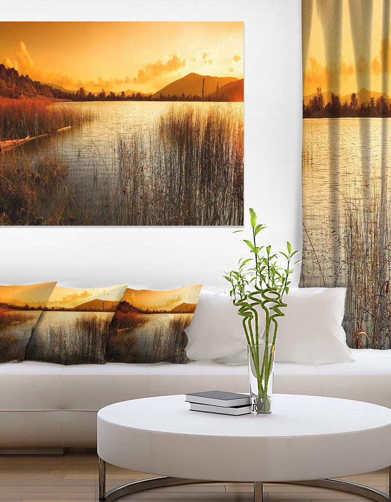 DesignQ Calm Evening with Lake and Mountains - Landscape Artwork Canvas