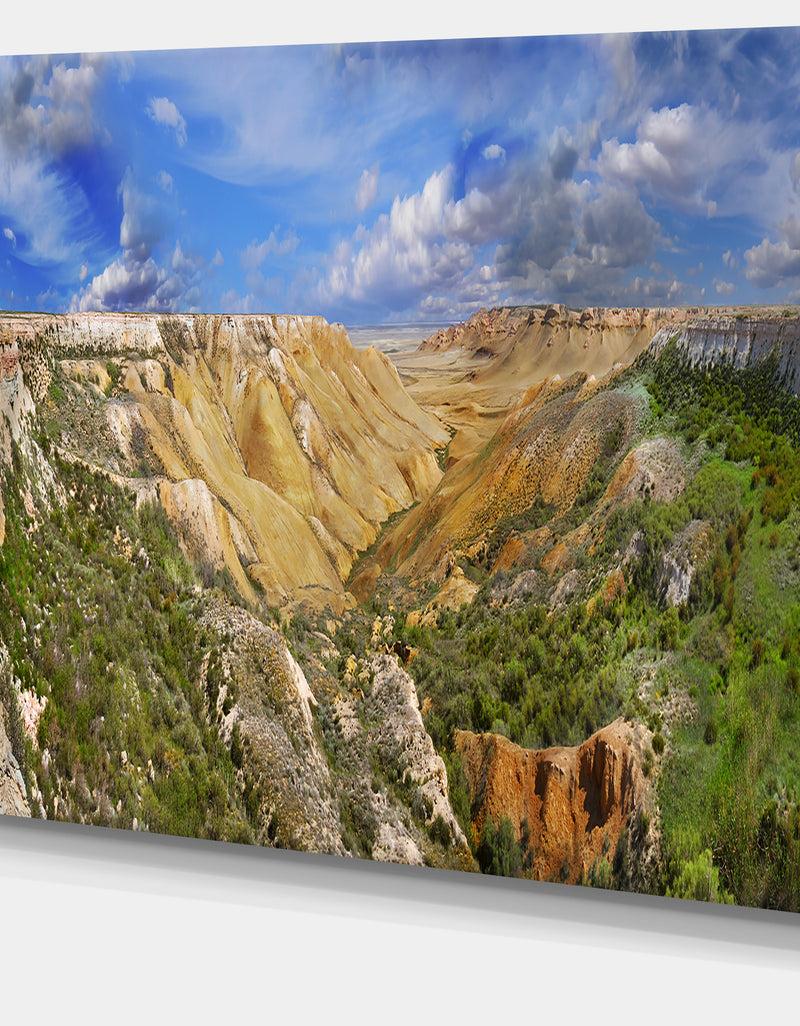 DesignQ Canyon On Slopes Of Plateau Ustyurt - Landscape Wall Artwork