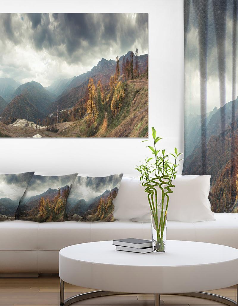 DesignQ Caucasus Mountains White Panorama - Landscape Artwork Canvas