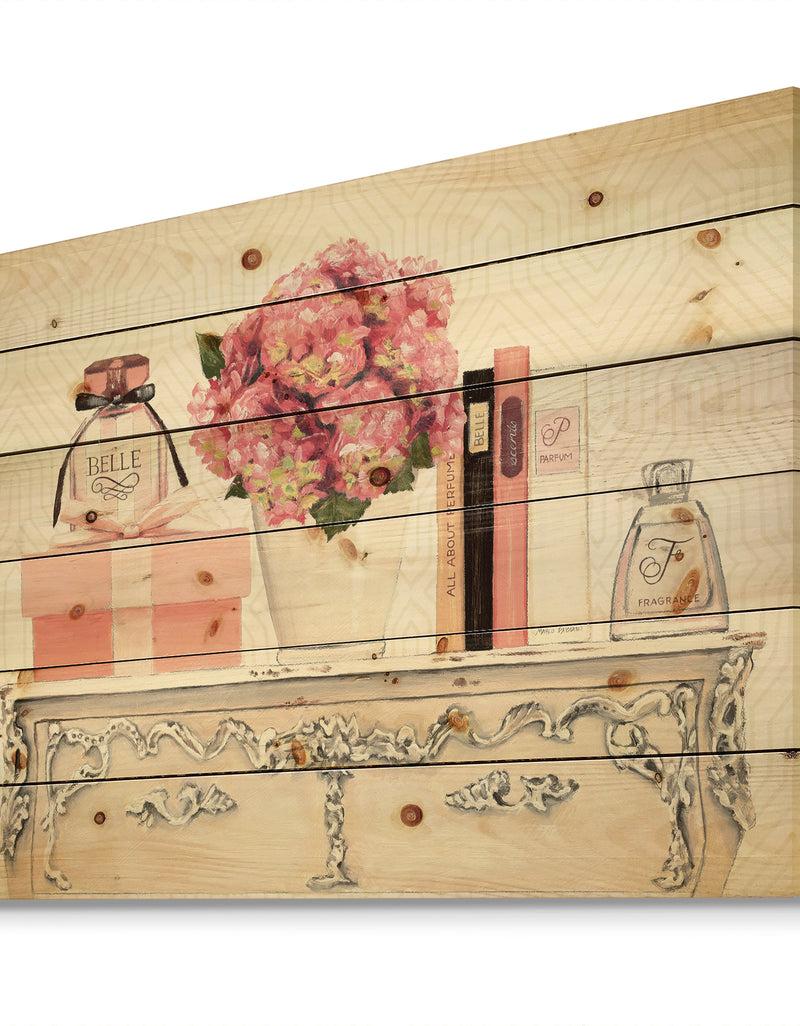 DesignQ Chic Galm Closet IV - Fashion Print On Natural Pine Wood