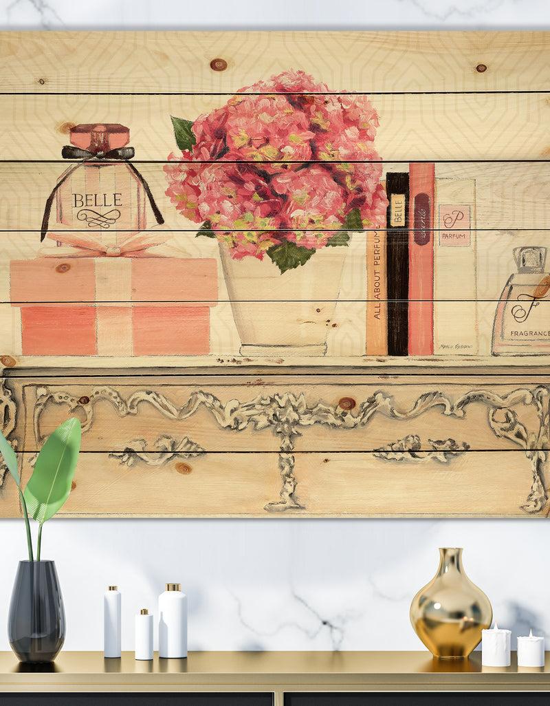 DesignQ Chic Galm Closet IV - Fashion Print on Natural Pine Wood