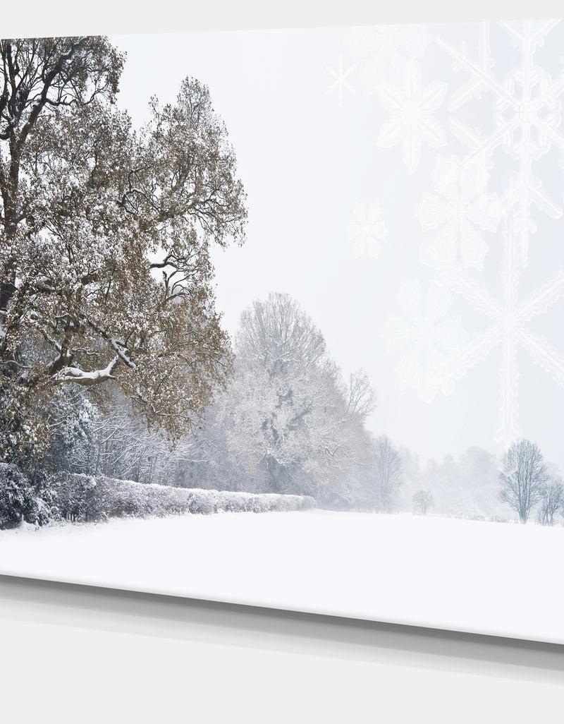 DesignQ Christmas Winter Snow - Landscape Photo Canvas Print