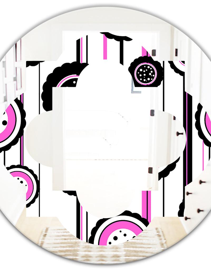 DesignQ Circular Retro Pattern I - Modern Round Or Oval Wall Mirror - Quatrefoil