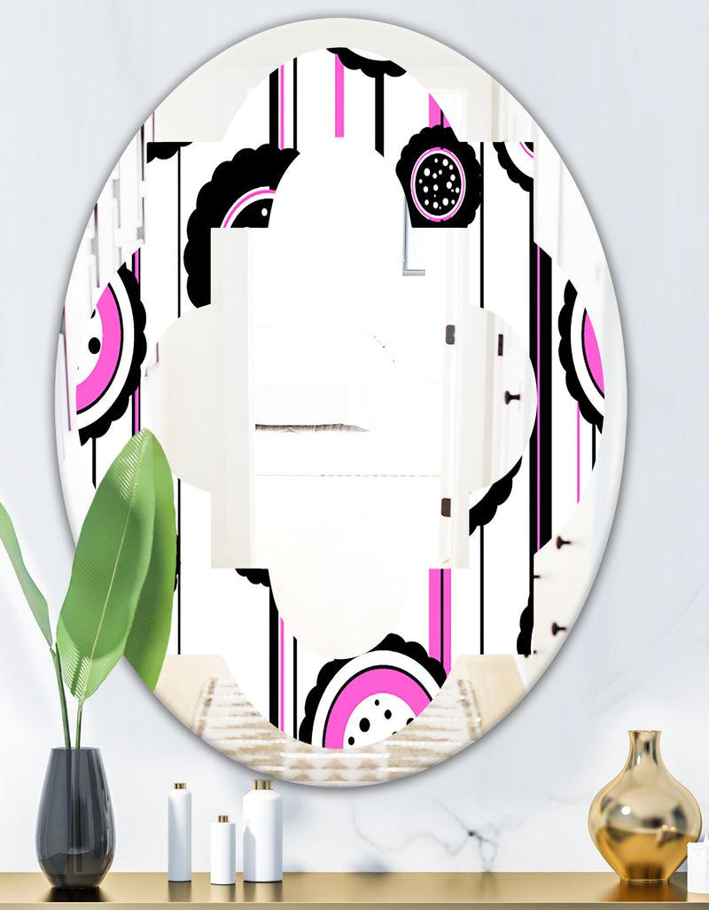 DesignQ Circular Retro Pattern I - Modern Round Or Oval Wall Mirror - Quatrefoil