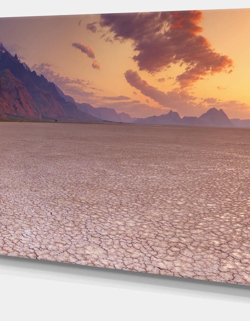 DesignQ Cracked Earth In Alvord Desert - Landscape Wall Art On Canvas