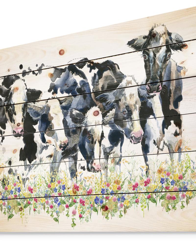 DesignQ Dairy Cow On The Field Watercolor Illustration. - Farmhouse Animal Painting Print On Natural Pine Wood