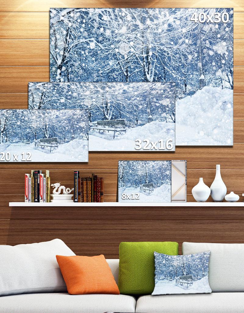 DesignQ Design Canvas Art Print 'City Covered With Snow - Large Landscape Canvas Art Print