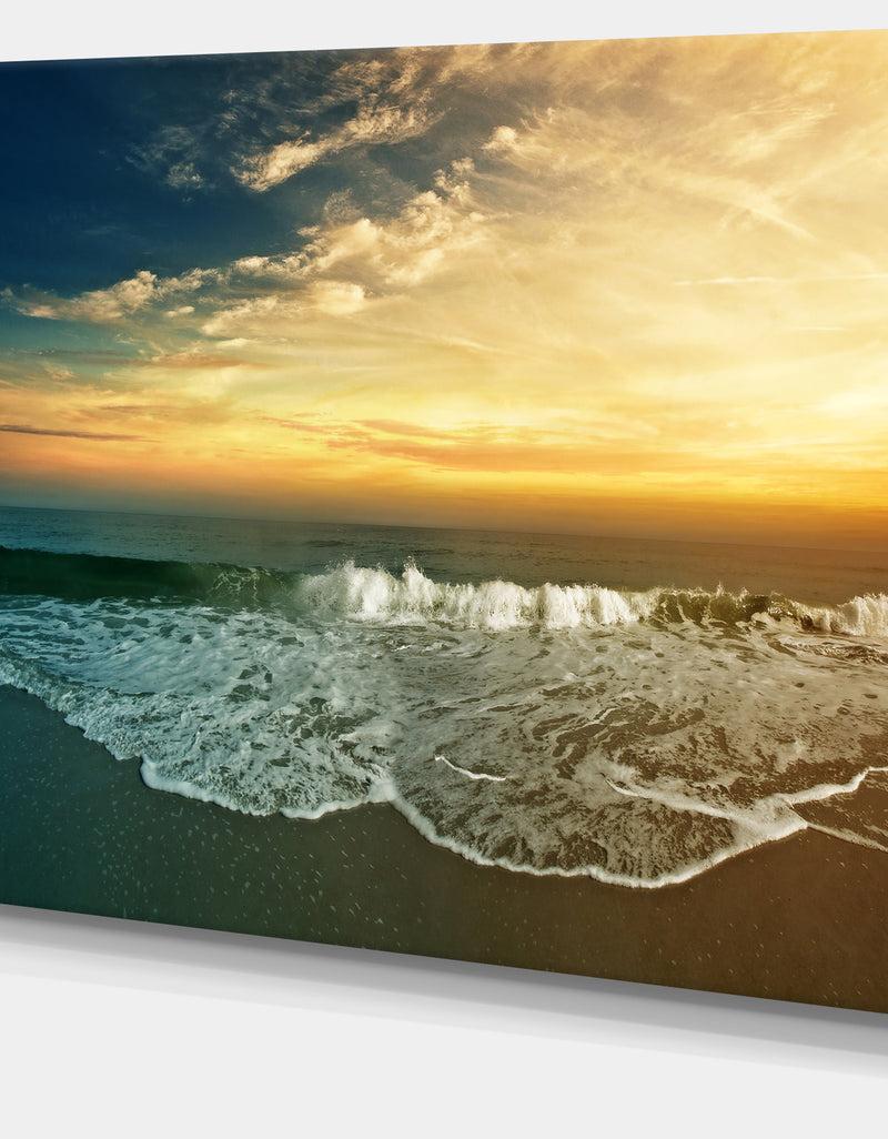 DesignQ Beach Panorama - Landscape Canvas Art Print