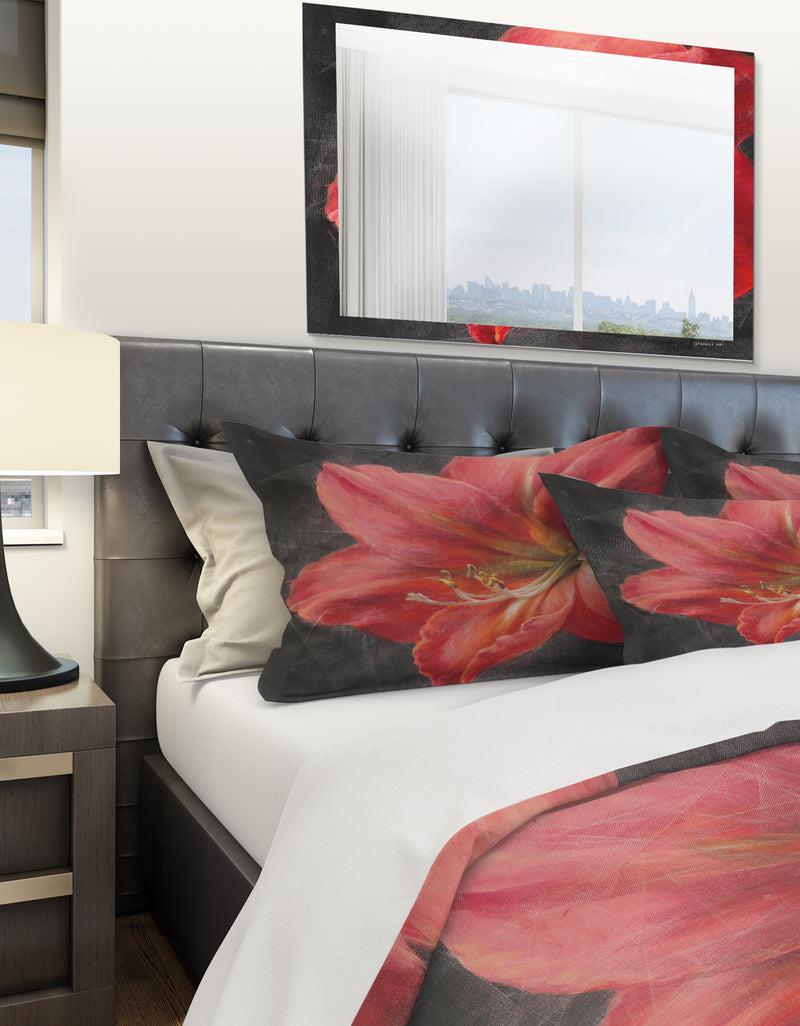 DesignQ Vivid Red Lily III - Shabby Duvet Cover Set