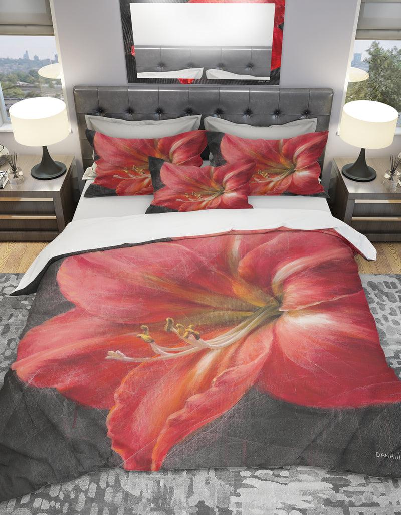 DesignQ Vivid Red Lily III - Shabby Duvet Cover Set