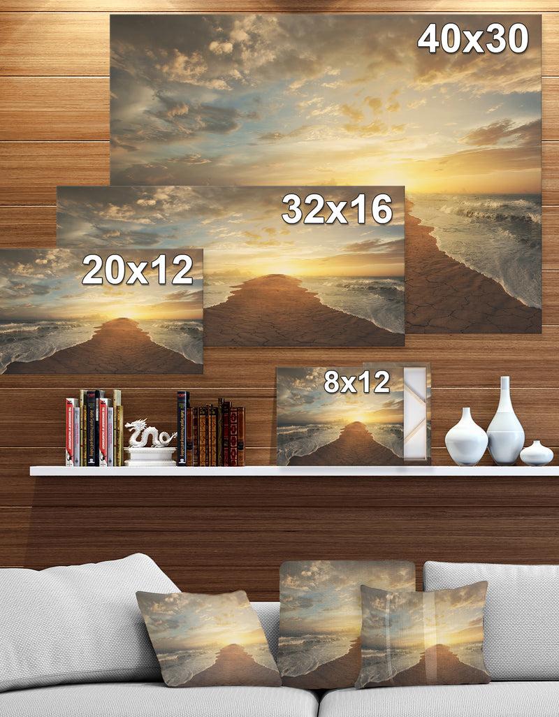 DesignQ Devided Ocean In Sunset - Sea & Shore Photography On Wrapped Canvas