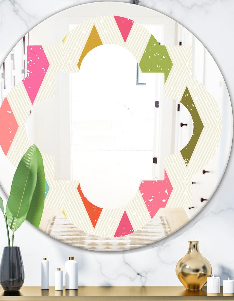 DesignQ Diamond Retro III - Modern Round or Oval Wall Mirror - Quatrefoil