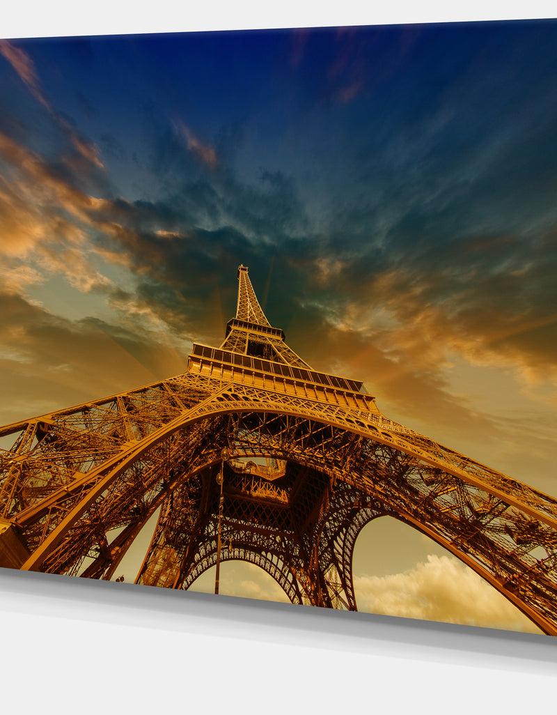 DesignQ Dramatic Sky Above Paris Eiffel Tower In Paris - Cityscape Canvas Print