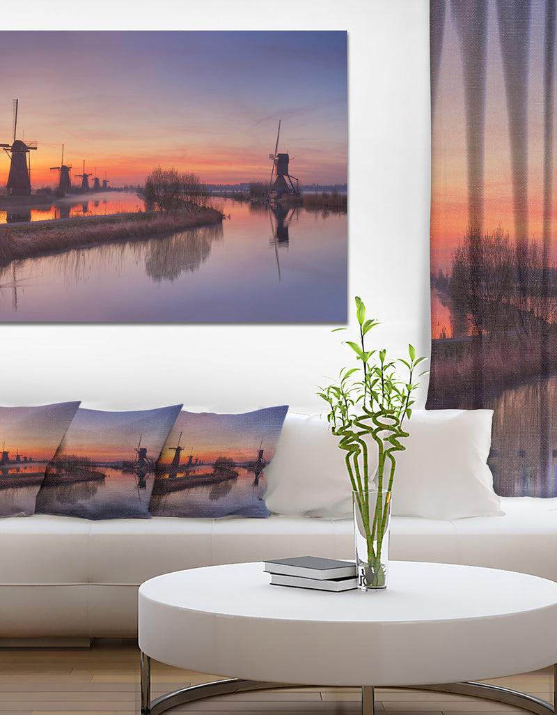DesignQ Dutch Windmills Panorama - Large Glossy Canvas Art Print