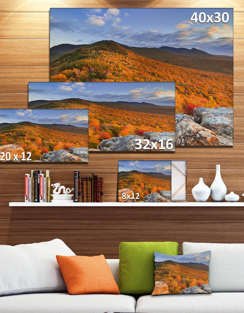 DesignQ Endless Forests In The Fall Foliage - Landscape Wall Art On Canvas