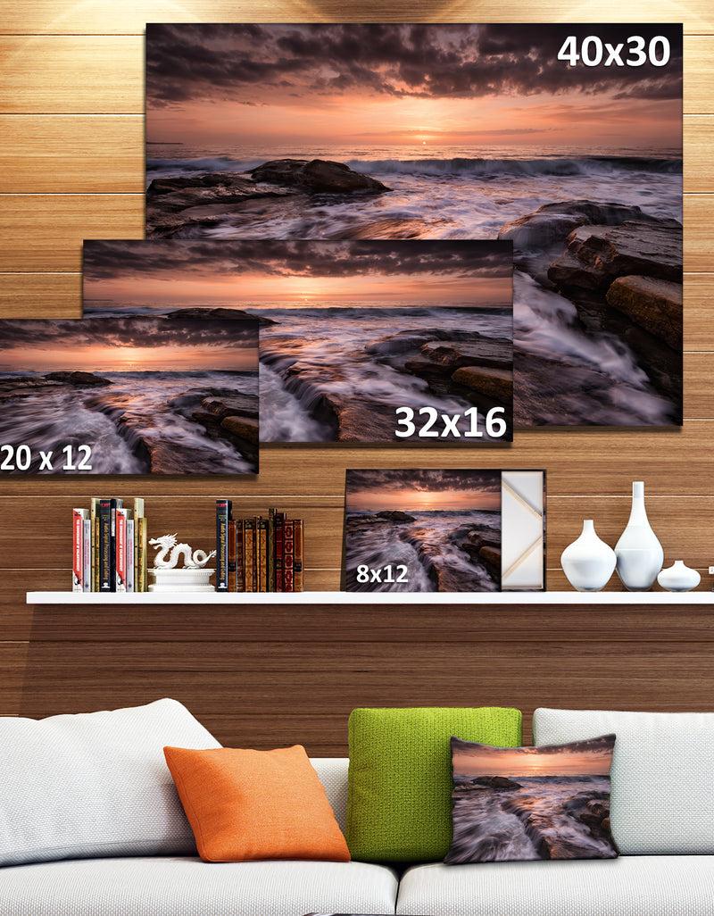 DesignQ Exotic Flow Of Waters Over Rocks - Contemporary Seascape Art Canvas